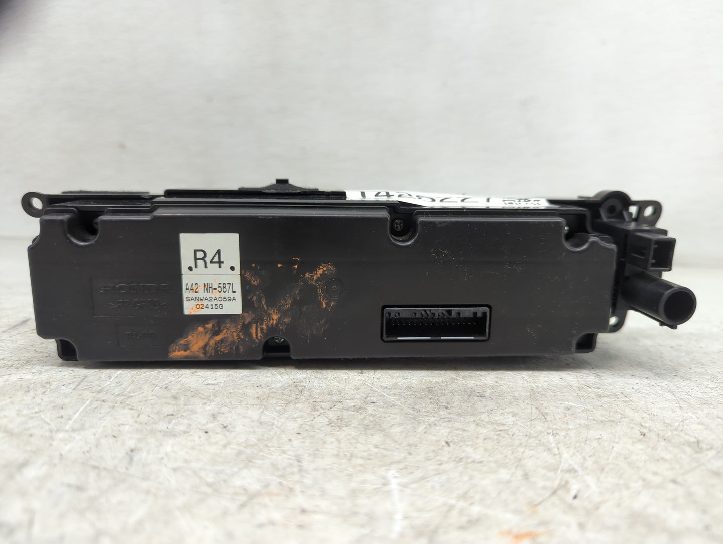 2013-2015 Honda Civic Climate Control Module Temperature AC/Heater Replacement P/N:A42 NH-587L SANWA2A059A Fits OEM Used Aut