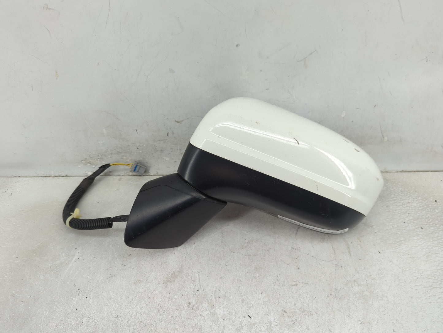 2014-2015 Honda Civic Driver Side View Mirror - Left Door Mirror OEM Used - Oemusedautoparts1.com
