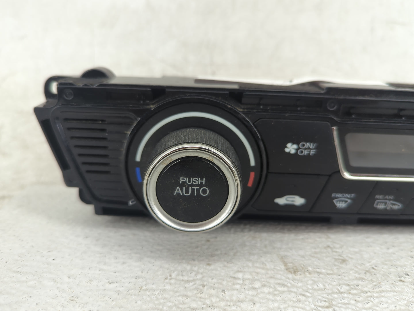 2013-2015 Honda Civic Climate Control Module Temperature AC/Heater Replacement P/N:SANWA2A057A C62 NH-587L Fits OEM Used Aut