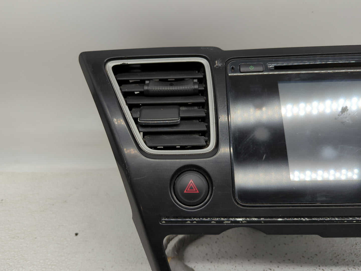 2014-2015 Honda Civic Radio AM FM Cd Player Receiver Replacement P/N:39100-TR6-A52-M1 Fits Fits 2014 2015 OEM Used Auto Part
