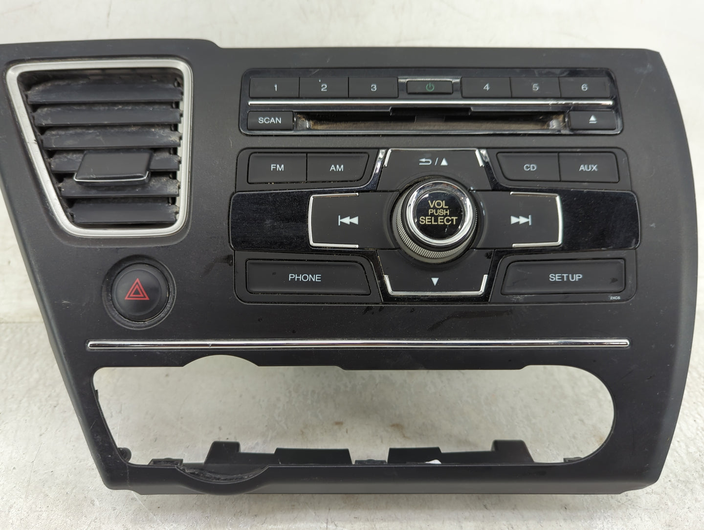 2015 Honda Civic Radio AM FM Cd Player Receiver Replacement P/N:39100-TS8-L314-M1 MF643AE Fits OEM Used Auto Parts - Oemused