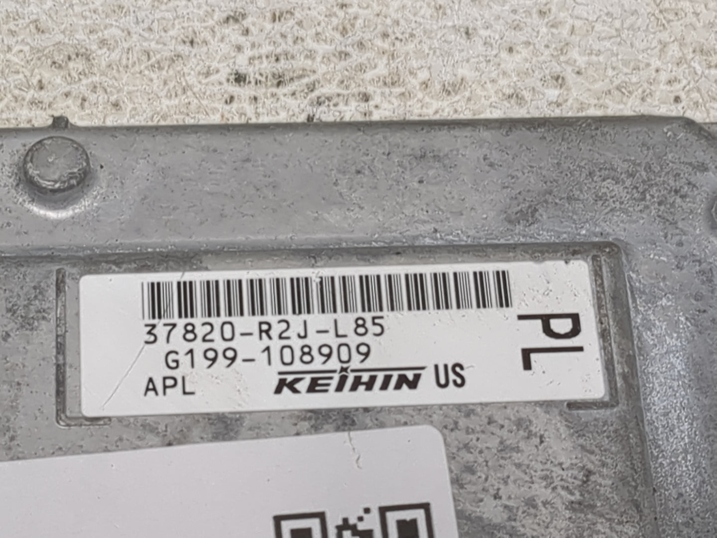 2014-2015 Honda Civic PCM Engine Control Computer ECU ECM PCU OEM P/N:37820-R2J-L85 Fits Fits 2014 2015 OEM Used Auto Parts 