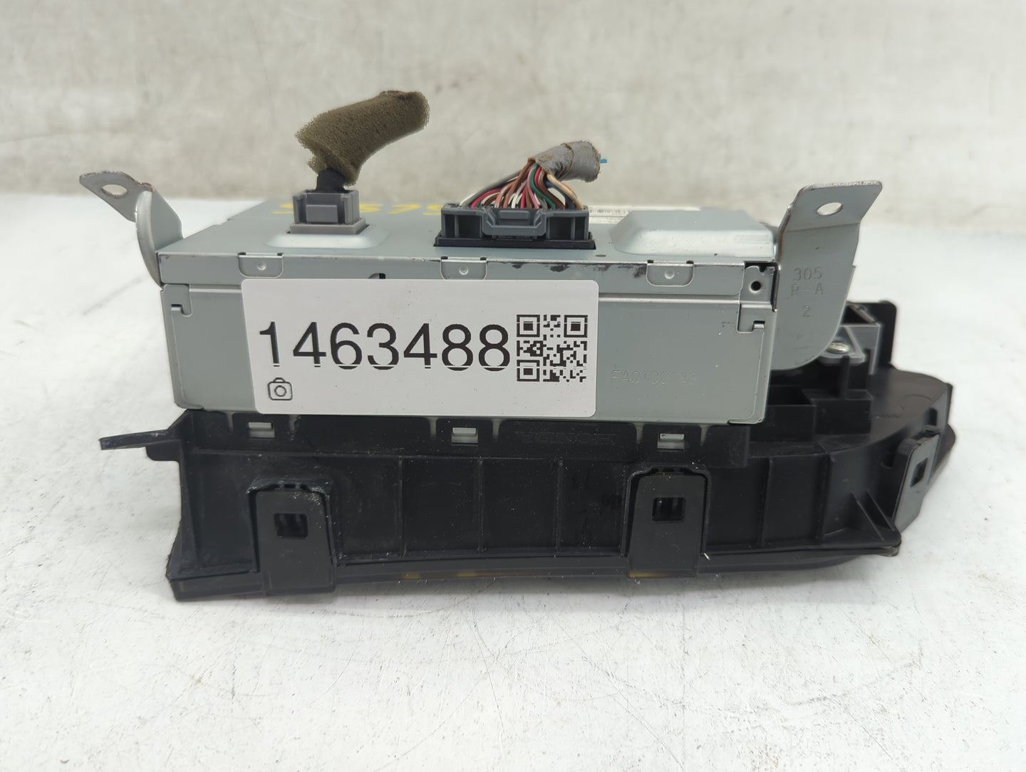 2013-2015 Honda Civic Radio AM FM Cd Player Receiver Replacement Fits Fits 2013 2014 2015 OEM Used Auto Parts - Oemusedautop