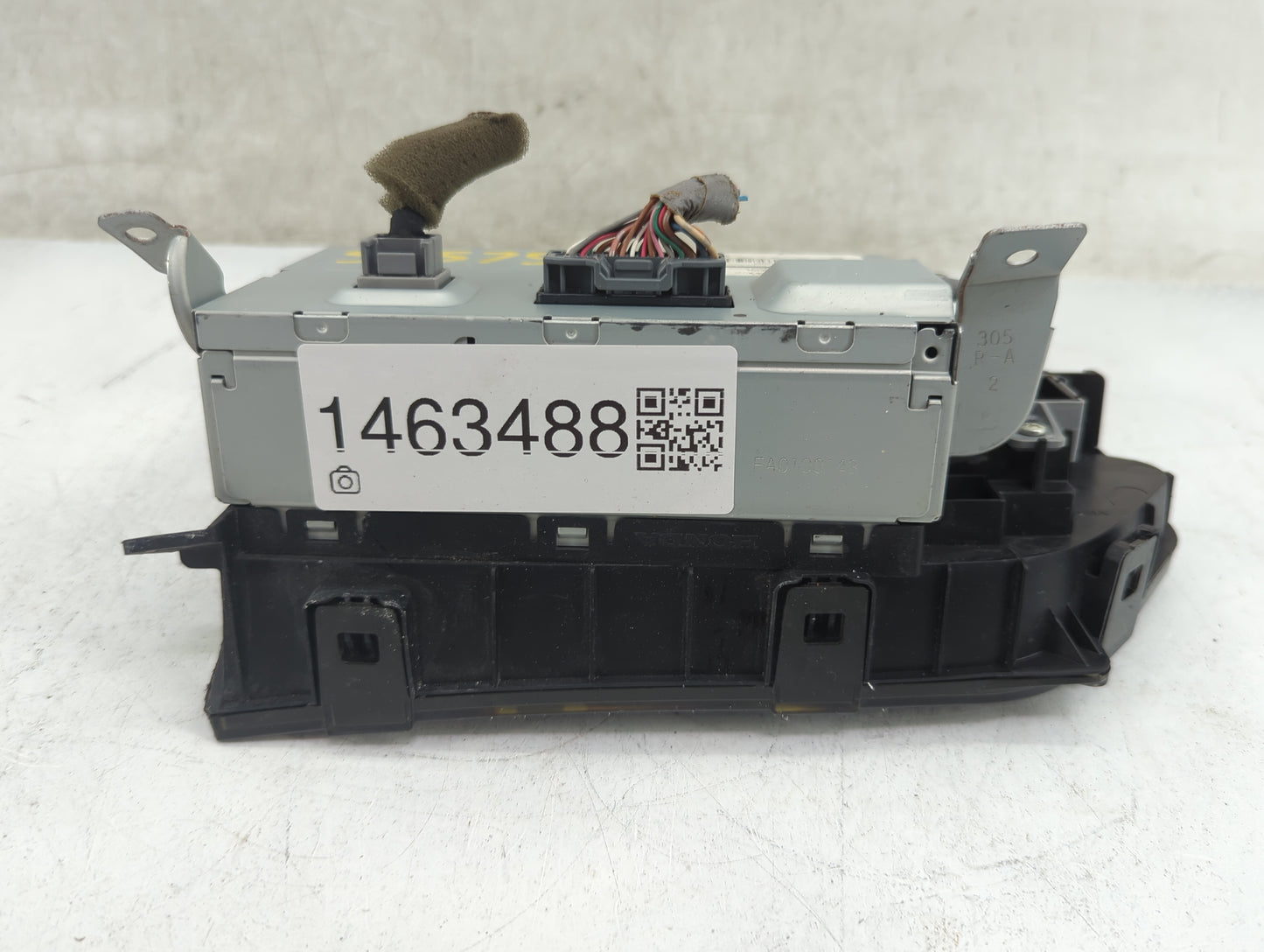 2013-2015 Honda Civic Radio AM FM Cd Player Receiver Replacement Fits Fits 2013 2014 2015 OEM Used Auto Parts - Oemusedautop