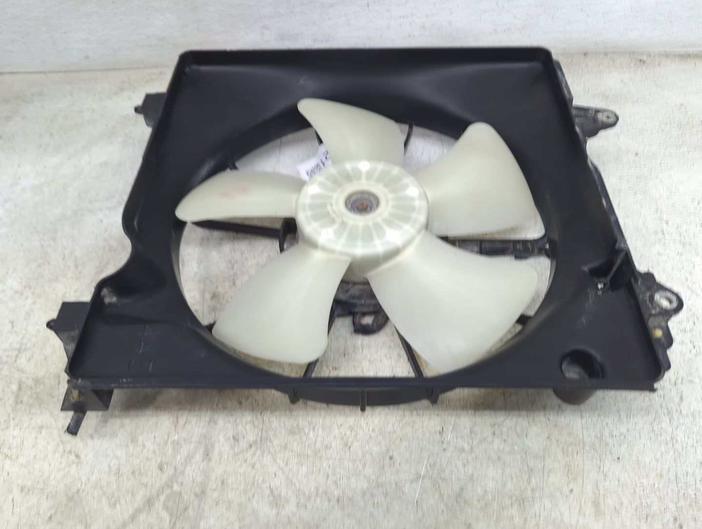 2015 Honda Civic Electric Radiator Cooling Fan Motor Assembly Fits OEM Used Auto Parts - Oemusedautoparts1.com