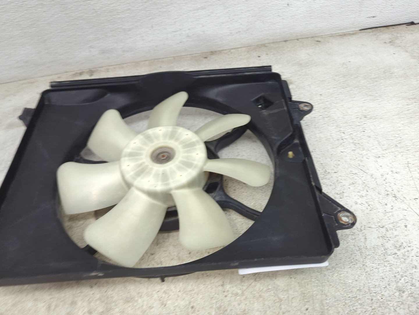 2015 Honda Civic Electric Radiator Cooling Fan Motor Assembly Fits OEM Used Auto Parts - Oemusedautoparts1.com