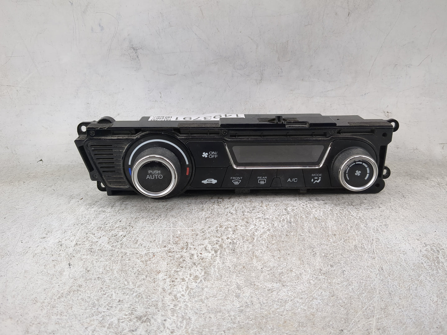 2013-2015 Honda Civic Climate Control Module Temperature AC/Heater Replacement P/N:A42 NH-587L SANWA2A059A Fits OEM Used Aut