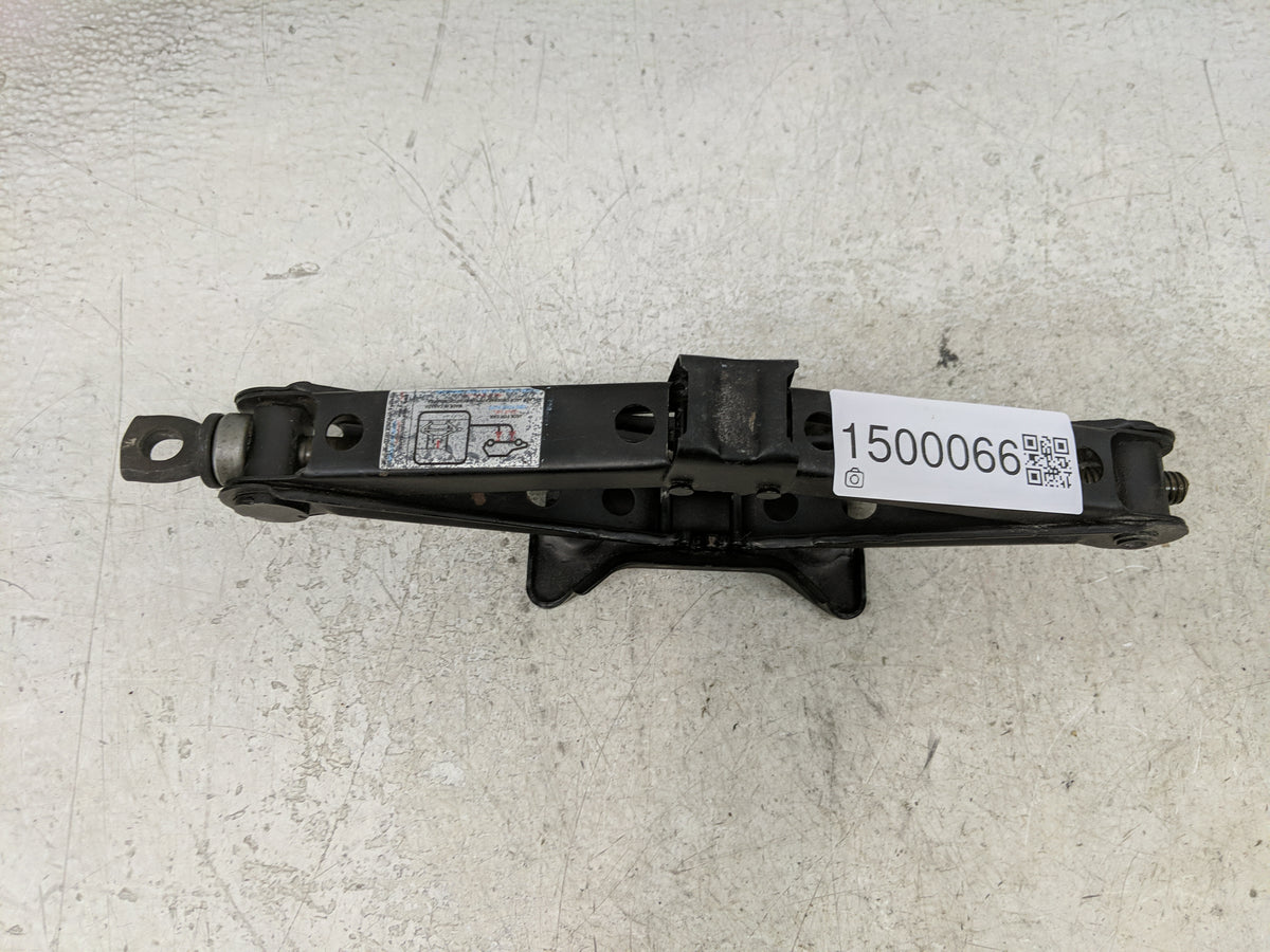 2015 Honda Civic Spare Scissor Car Jack 1500066 - Oemusedautoparts1.com