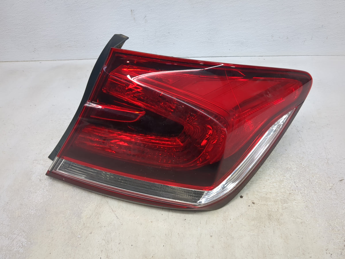 2013-2015 Honda Civic Tail Light Assembly Passenger Right OEM Fits Fits 2013 2014 2015 OEM Used Auto Parts - Oemusedautopart