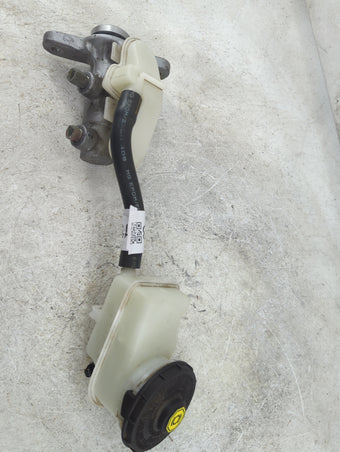compare product 2013-2015 Honda Civic Brake Master Cylinder 1515668