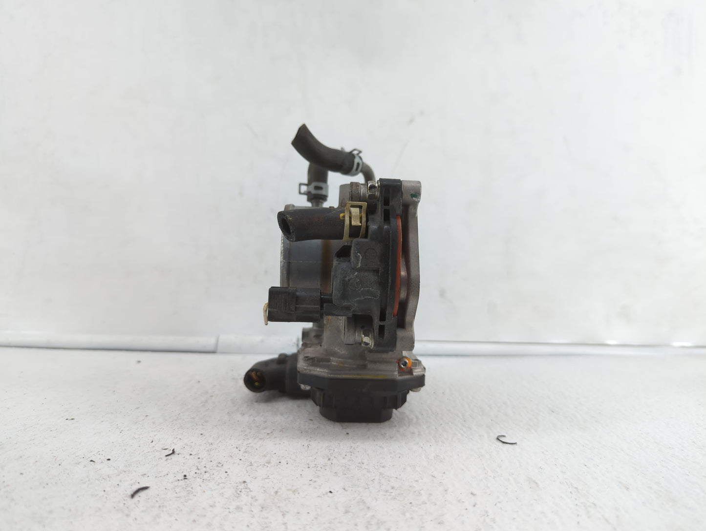 2012-2015 Honda Civic Throttle Body P/N:288770 GMF3B Fits Fits 2012 2013 2014 2015 2016 2017 2018 2019 OEM Used Auto Parts -
