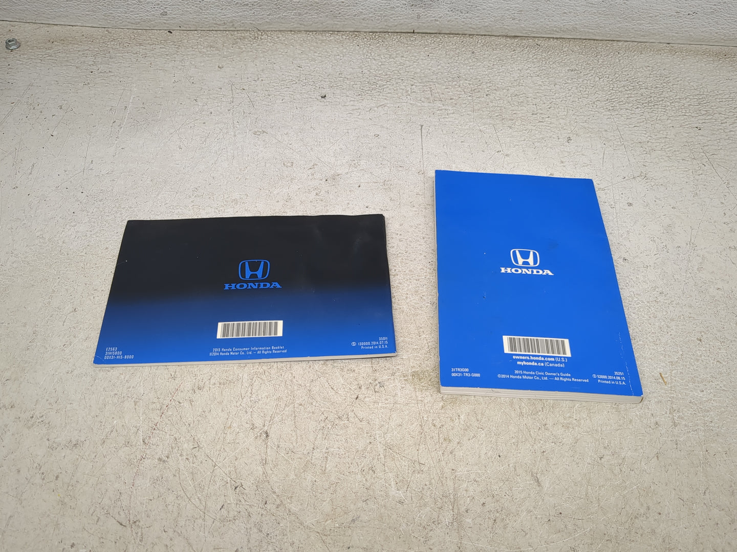 2015 Honda Civic Owners Manual Book Guide P/N:00X31-TR3-G000 31TR3G00 OEM Used Auto Parts - Oemusedautoparts1.com
