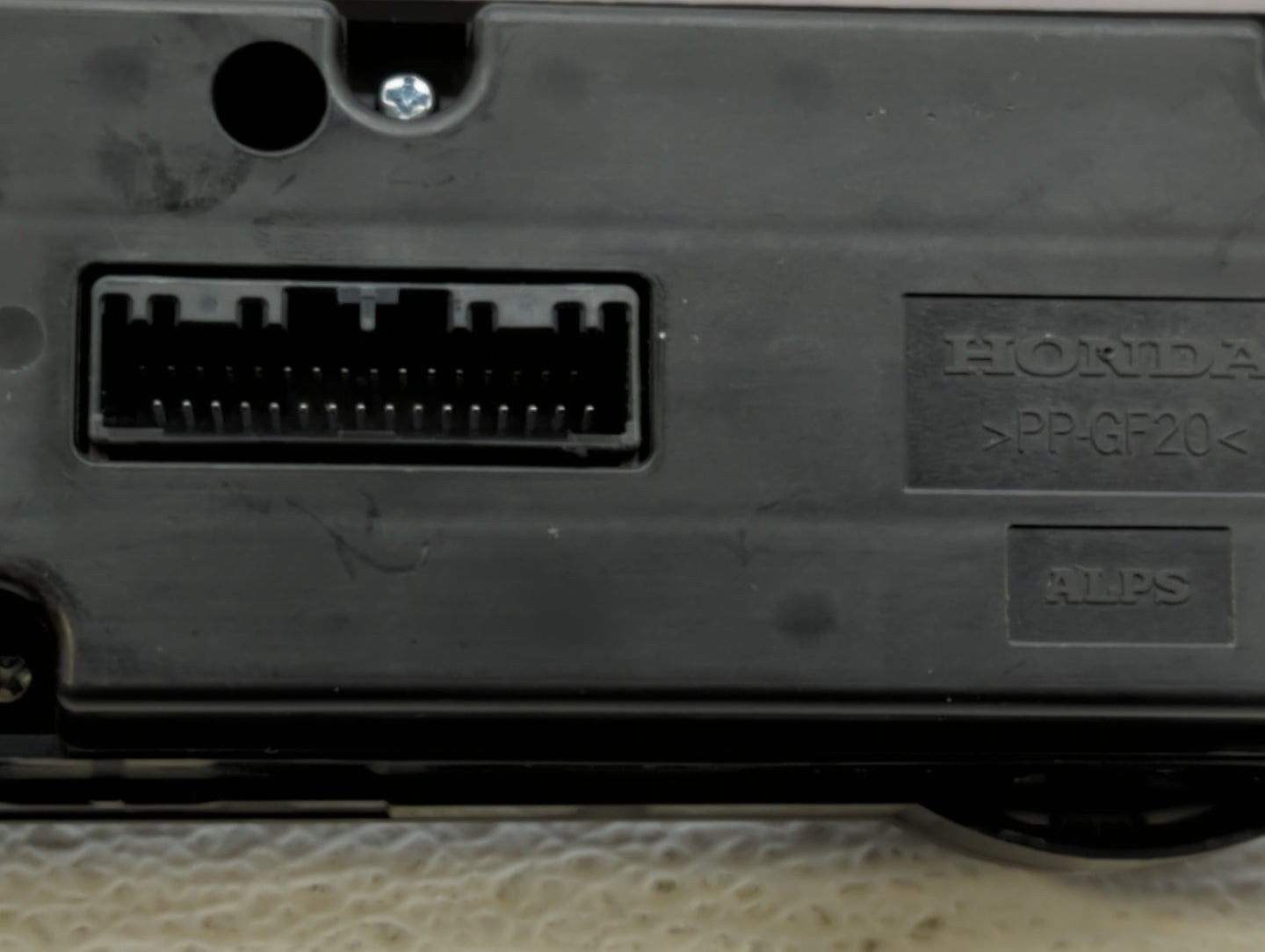 2015 Honda Civic Climate Control Module Temperature AC/Heater Replacement P/N:1575A1 112956 Fits OEM Used Auto Parts - Oemus