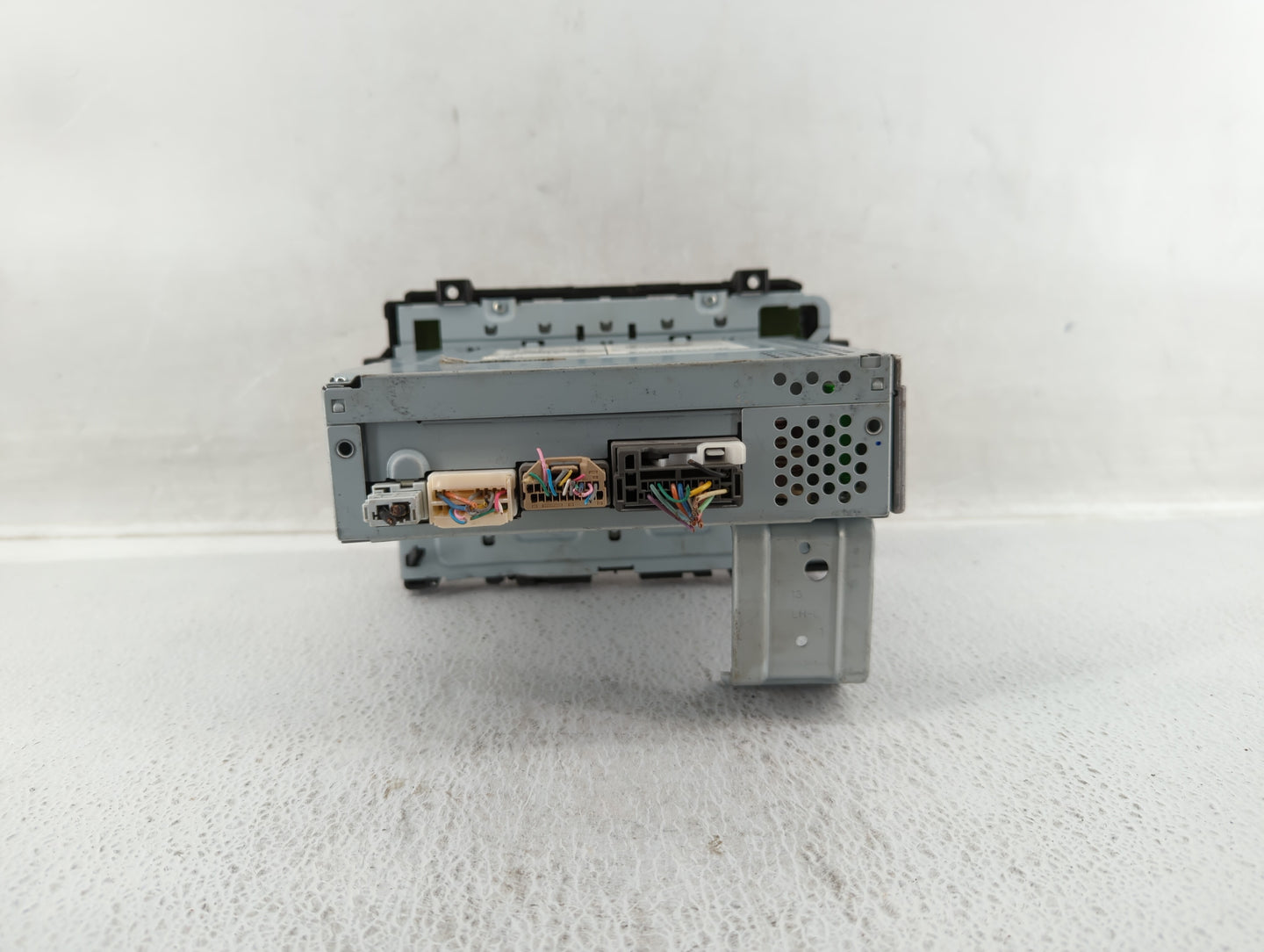 2014-2015 Honda Civic Am Fm Cd Player Radio Receiver - Oemusedautoparts1.com