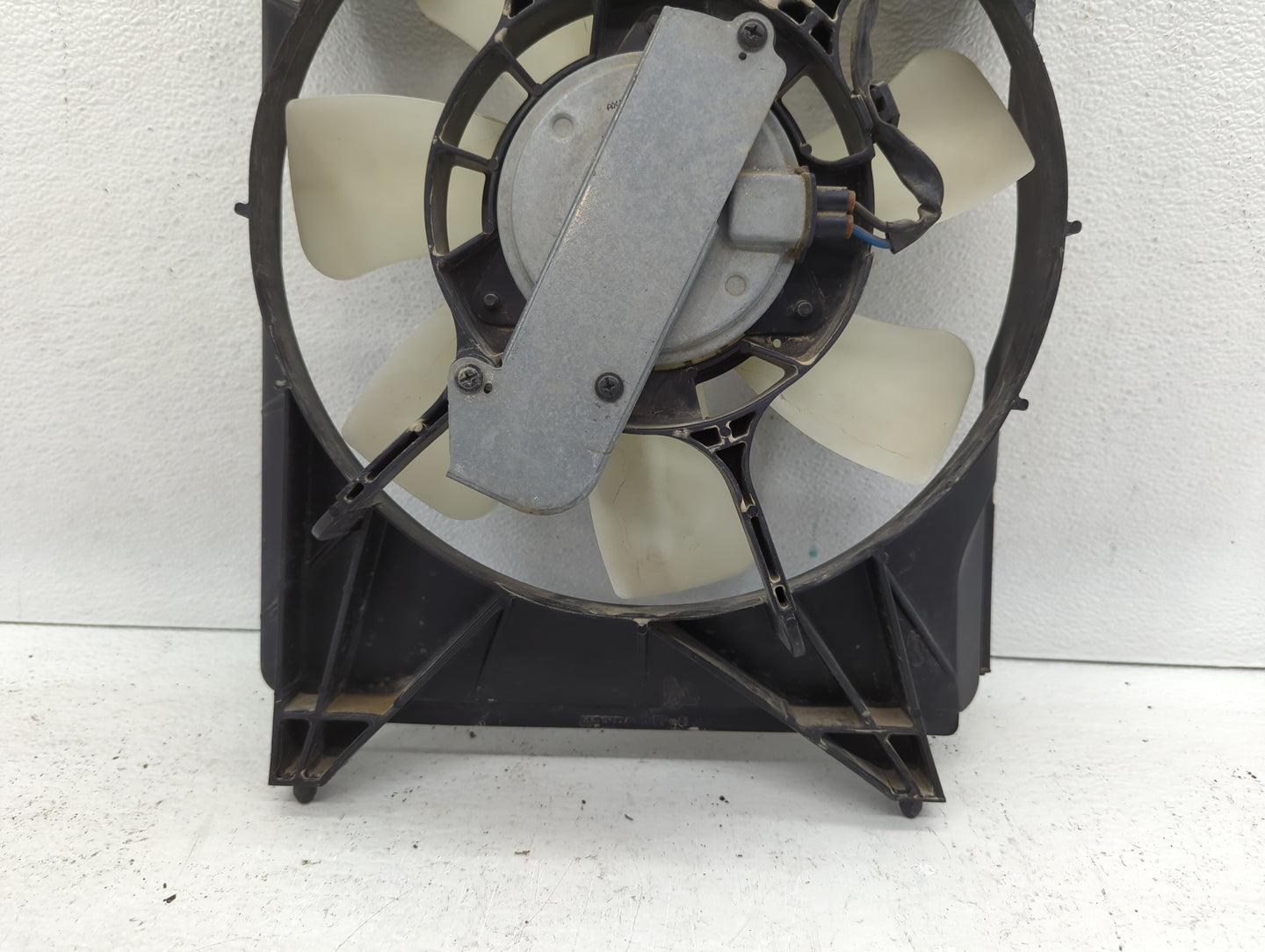 2012-2015 Honda Civic Left Radiator Fan Motor Assembly Cream - Oemusedautoparts1.com