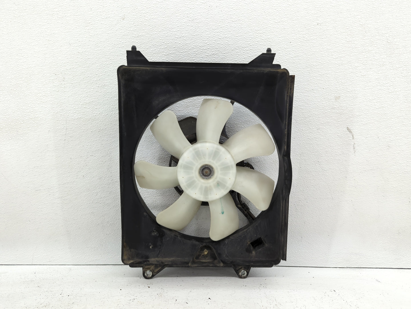 2012-2015 Honda Civic Left Radiator Fan Motor Assembly Cream - Oemusedautoparts1.com