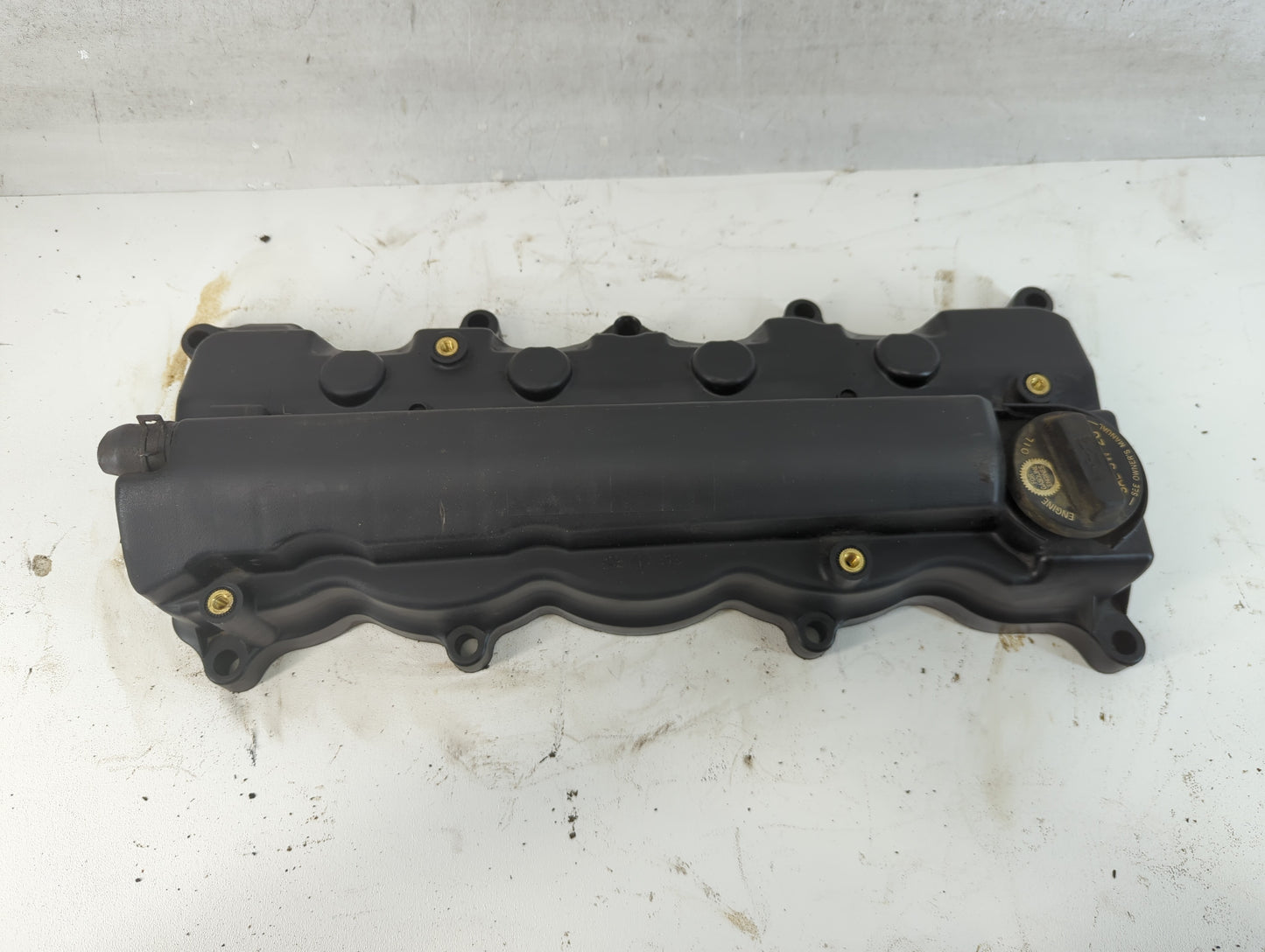 2015 Honda Civic Driver Left Cylinder Head Valve Cover Fits OEM Used Auto Parts - Oemusedautoparts1.com