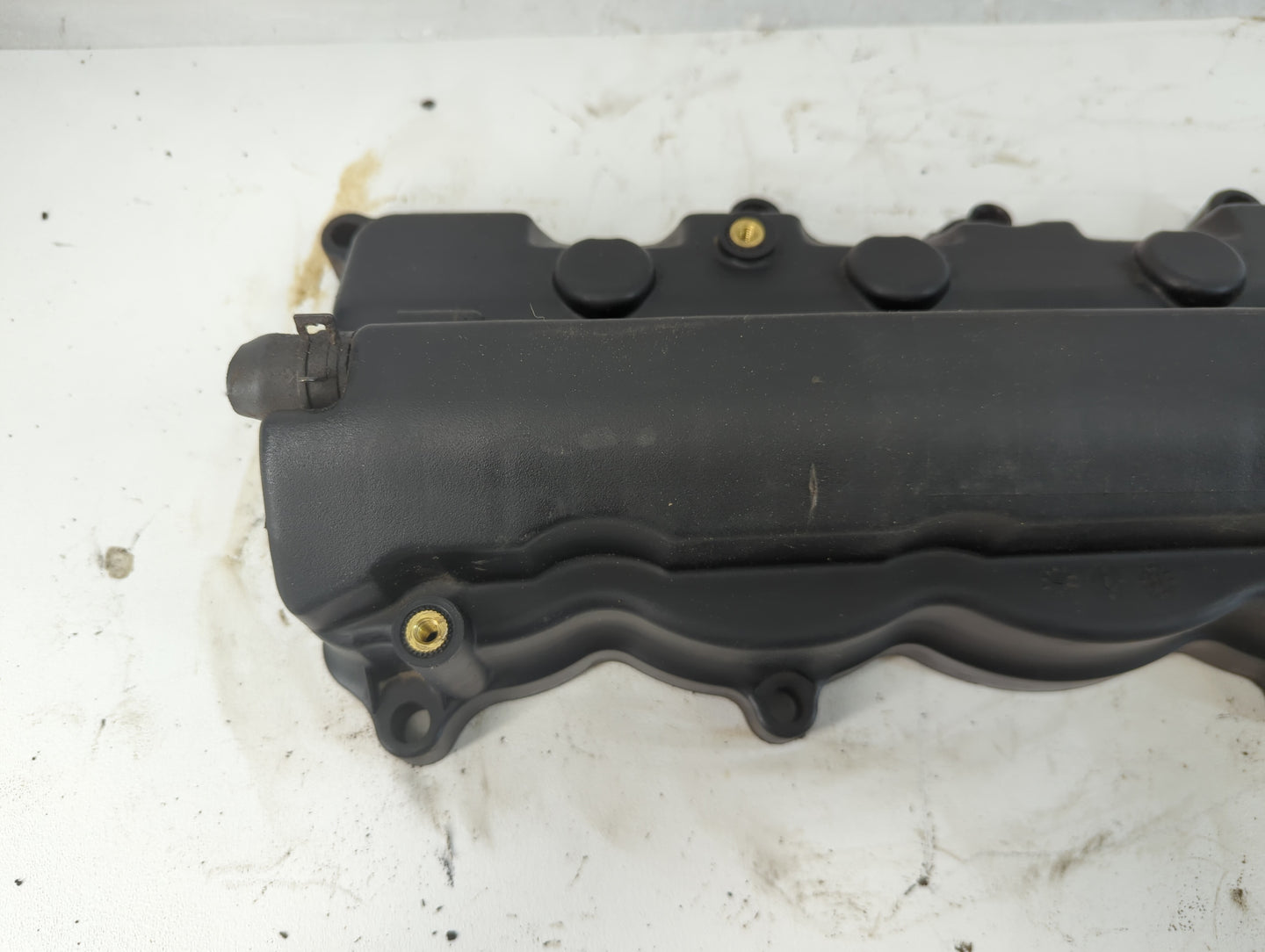2015 Honda Civic Driver Left Cylinder Head Valve Cover Fits OEM Used Auto Parts - Oemusedautoparts1.com