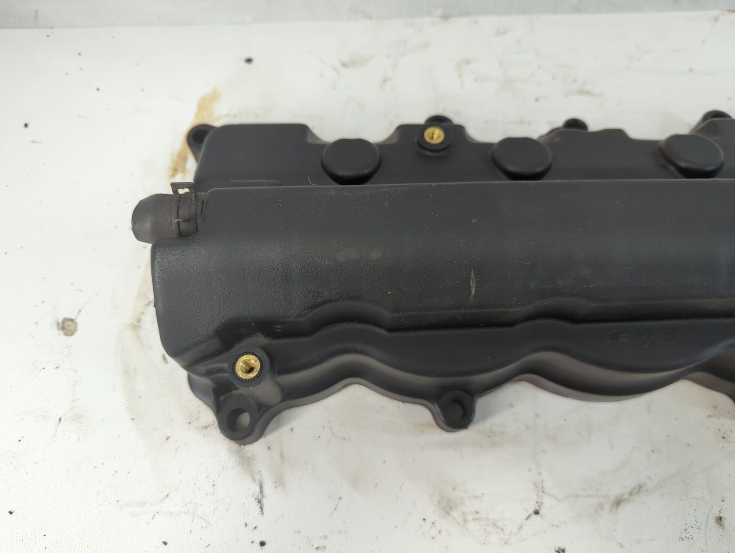 2015 Honda Civic Driver Left Cylinder Head Valve Cover Fits OEM Used Auto Parts - Oemusedautoparts1.com