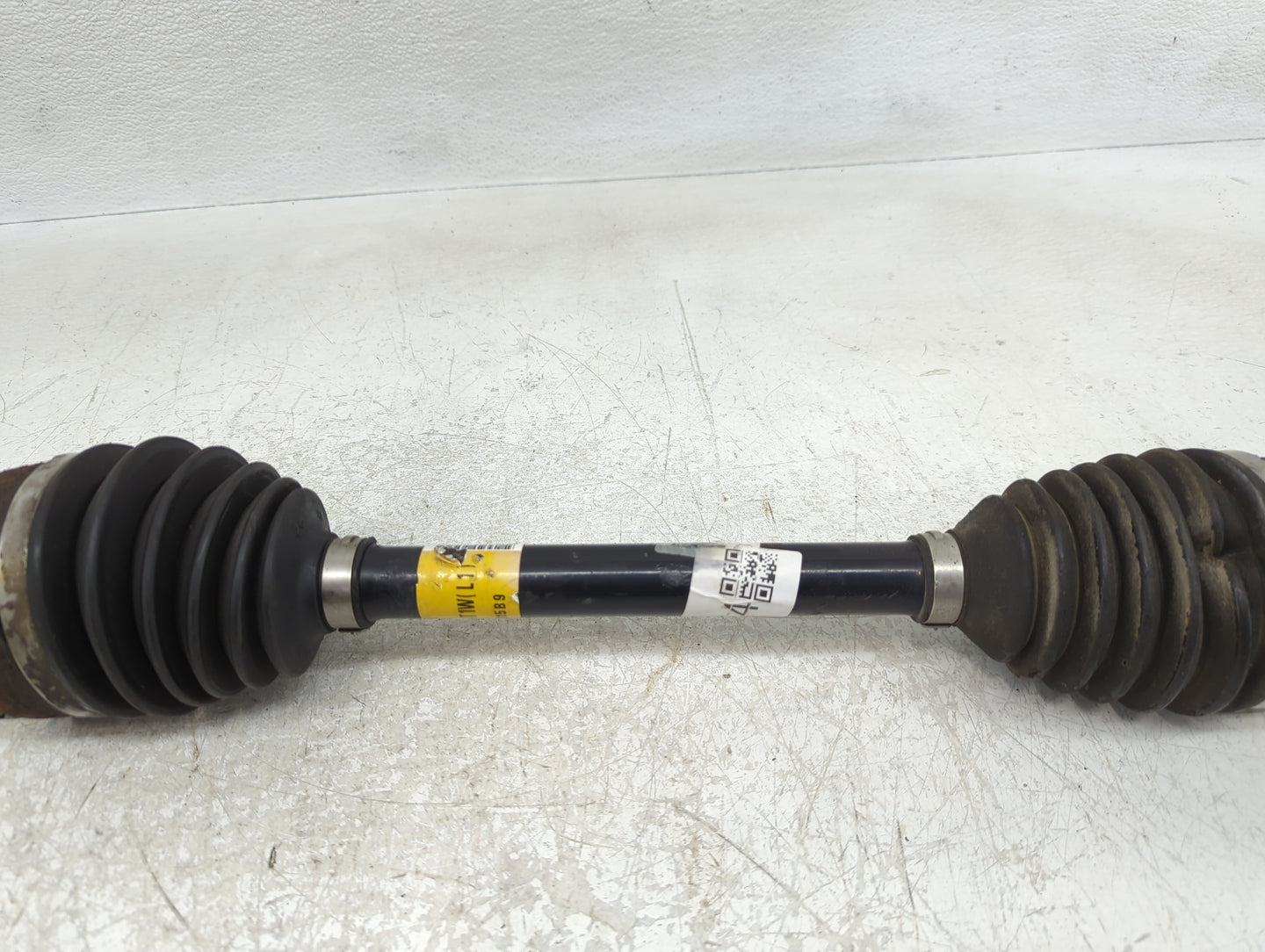 2015-2016 Honda Cr-v Axle Shaft Front Driver Cv C/v - Oemusedautoparts1.com