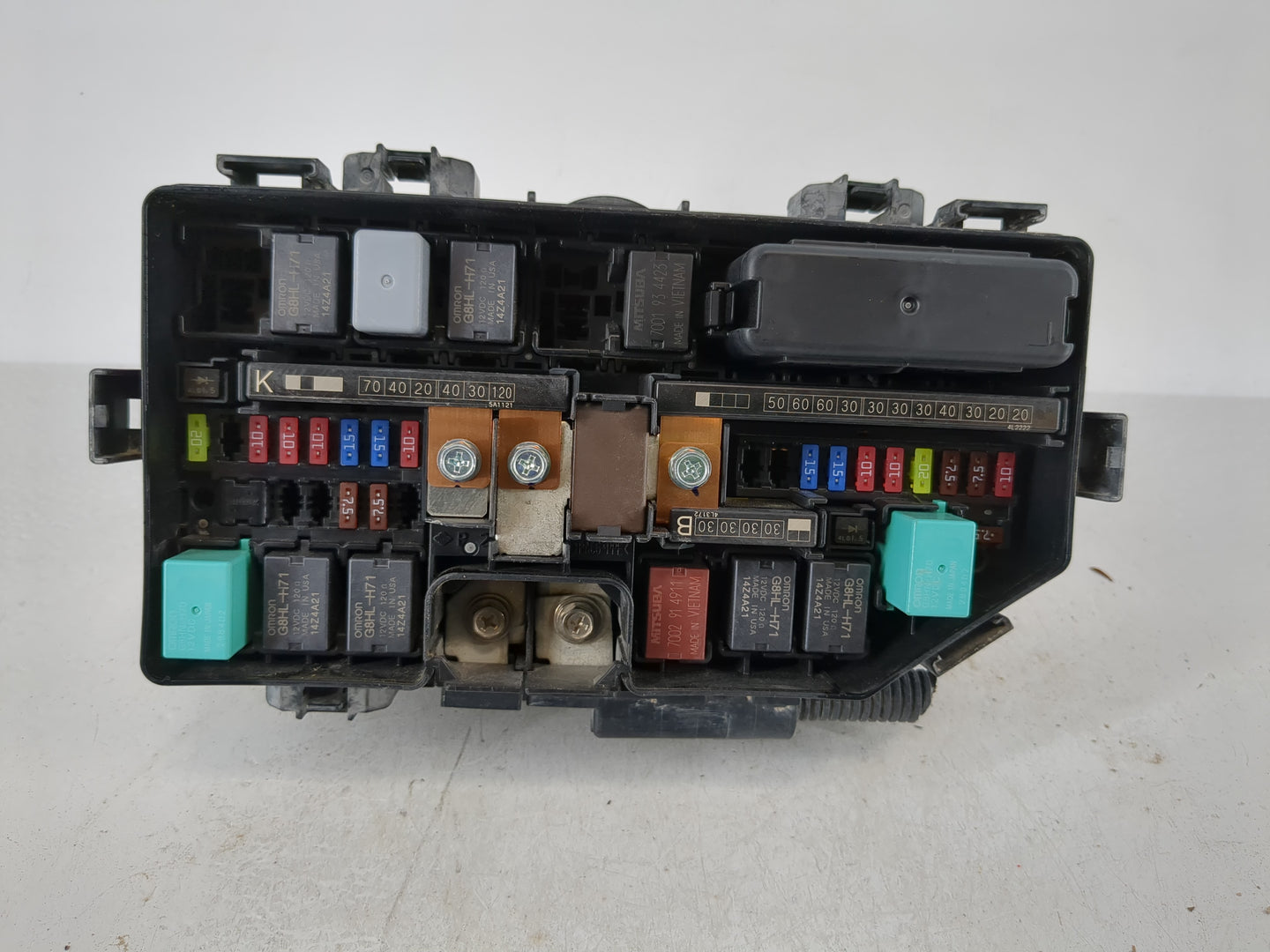 2015-2016 Honda Cr-V Fusebox Fuse Box Panel Relay Module P/N:T1W A010 A0 Fits Fits 2015 2016 OEM Used Auto Parts - Oemusedau