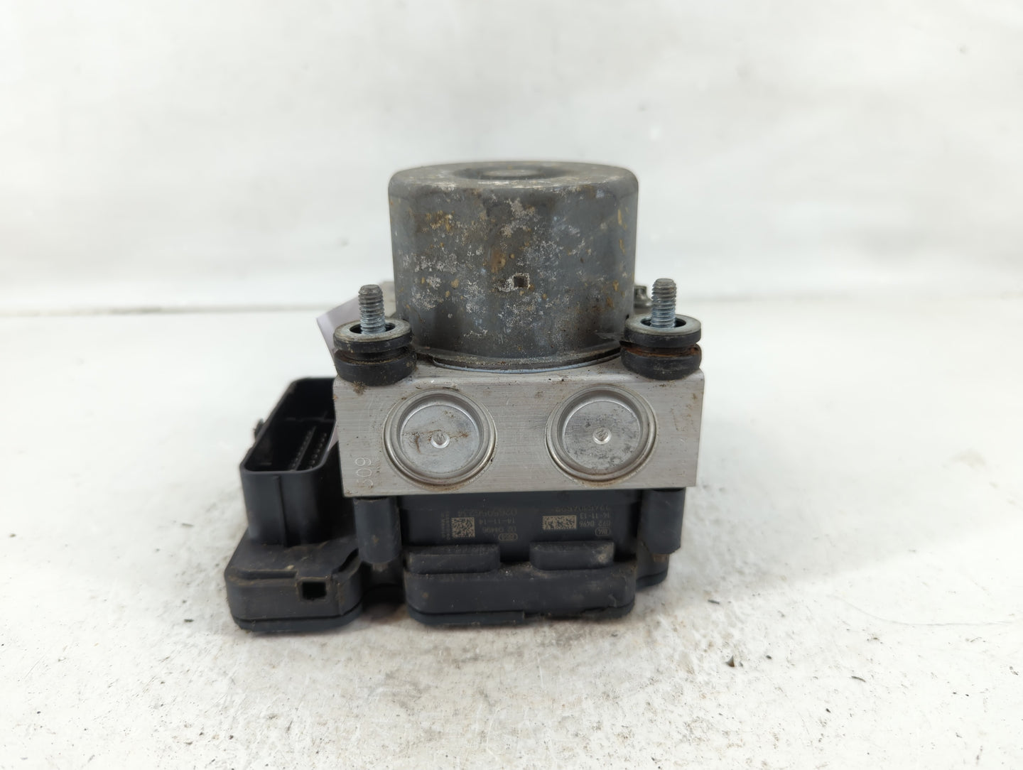 2015-2016 Honda Cr-V ABS Pump Control Module Replacement Fits Fits 2015 2016 OEM Used Auto Parts - Oemusedautoparts1.com
