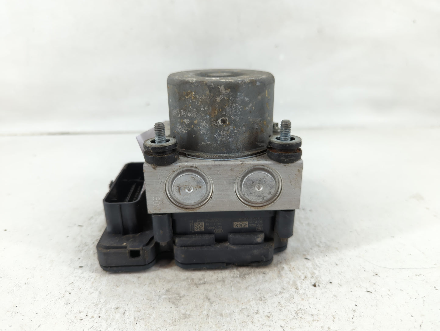 2015-2016 Honda Cr-V ABS Pump Control Module Replacement Fits Fits 2015 2016 OEM Used Auto Parts - Oemusedautoparts1.com