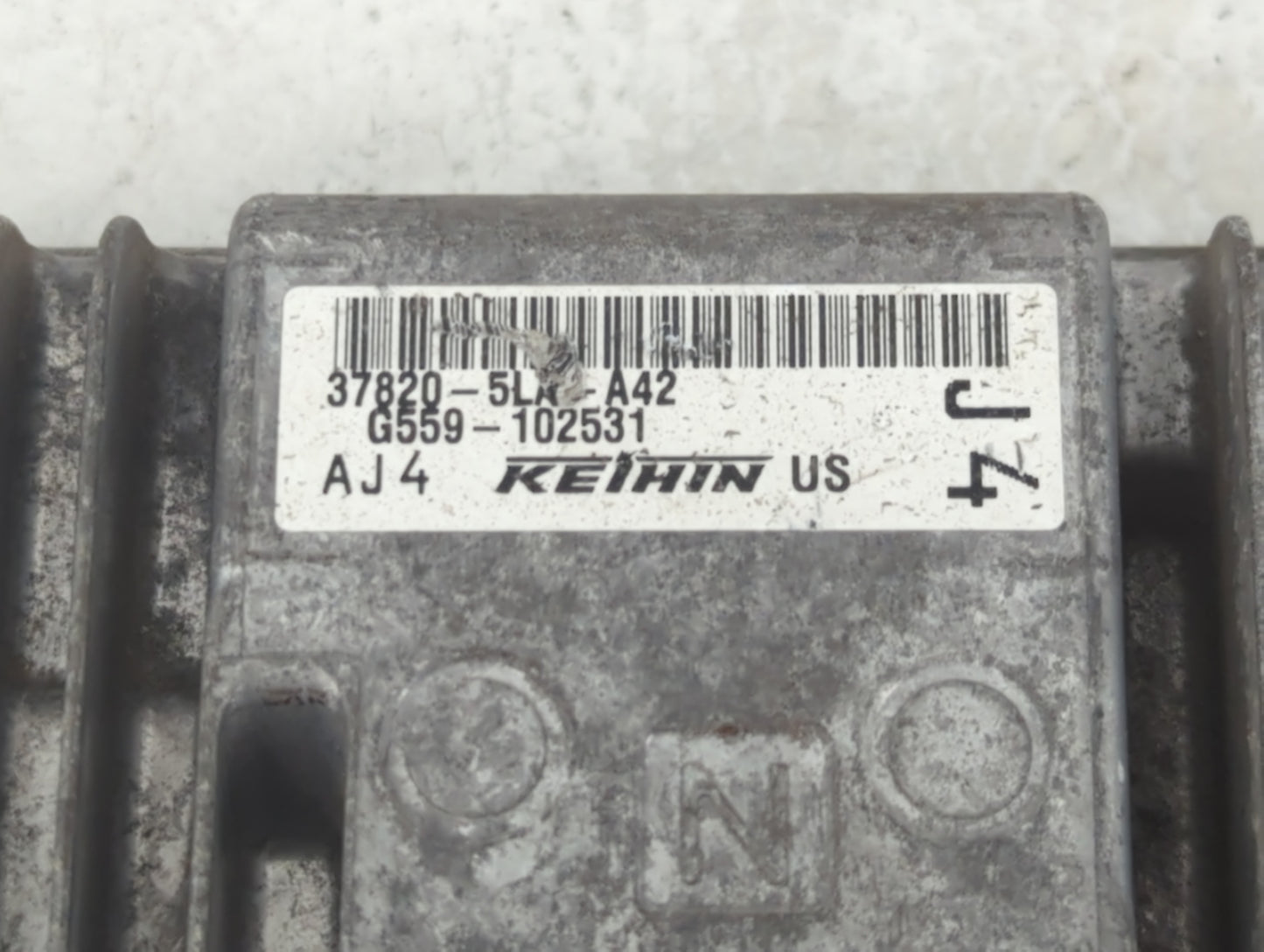 2015 Honda Cr-V PCM Engine Control Computer ECU ECM PCU OEM P/N:37820-5LA-A42 Fits OEM Used Auto Parts - Oemusedautoparts1.c