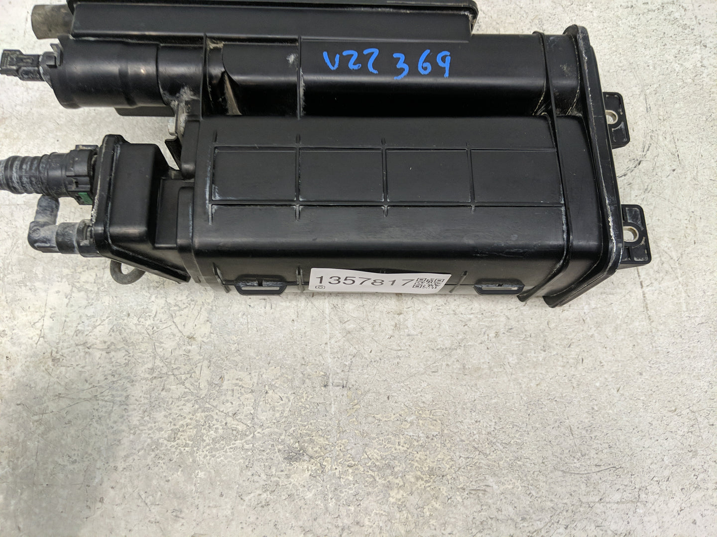 2015 Honda Cr-v Fuel Vapor Charcoal Canister 1357817 - Oemusedautoparts1.com