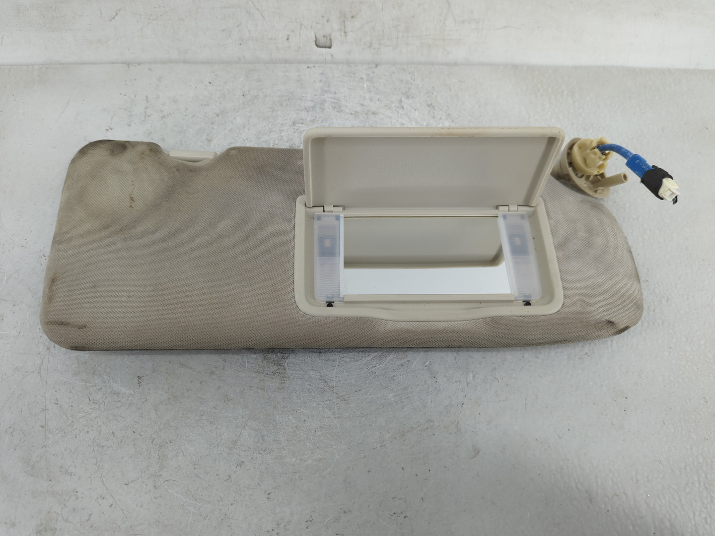 2015-2016 Honda Cr-V Sun Visor Shade Replacement Passenger Right Mirror Fits Fits 2015 2016 OEM Used Auto Parts - Oemusedaut