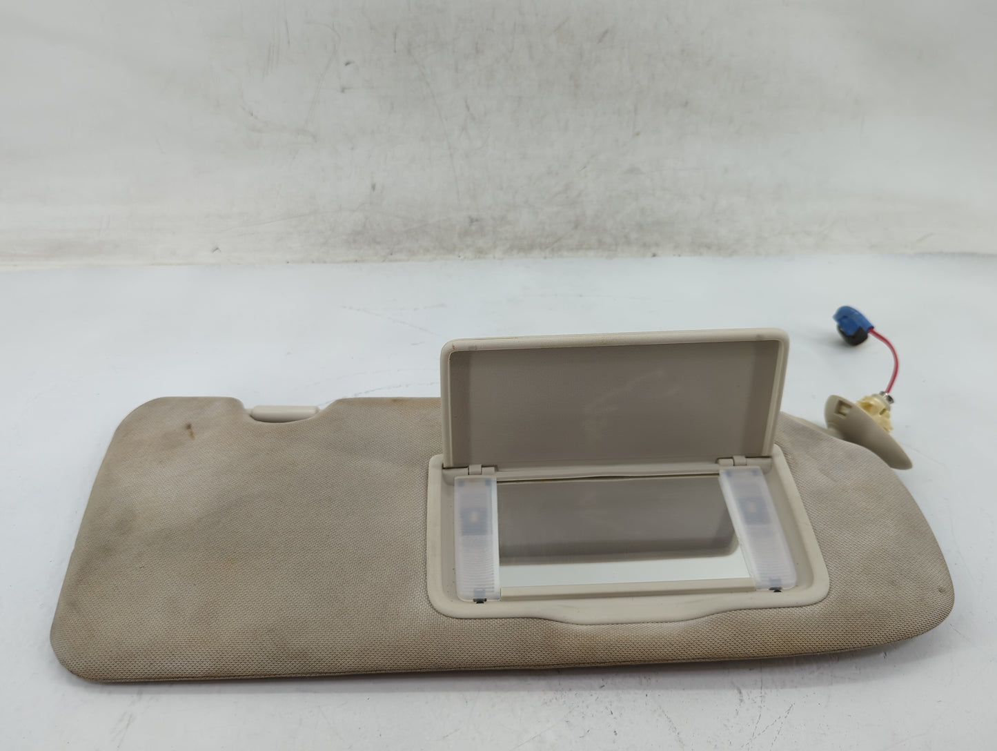 2015-2016 Honda Cr-V Sun Visor Shade Replacement Passenger Right Mirror Fits Fits 2015 2016 OEM Used Auto Parts - Oemusedaut