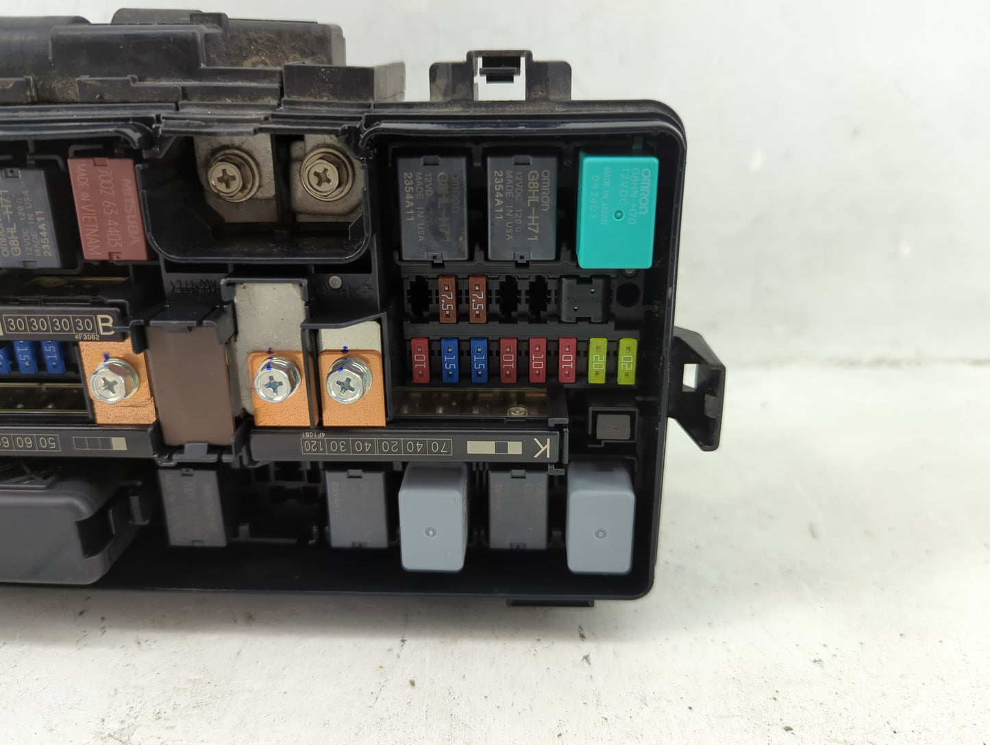 2015-2016 Honda Cr-V Fusebox Fuse Box Panel Relay Module P/N:T1W A010 Fits Fits 2015 2016 OEM Used Auto Parts - Oemusedautop