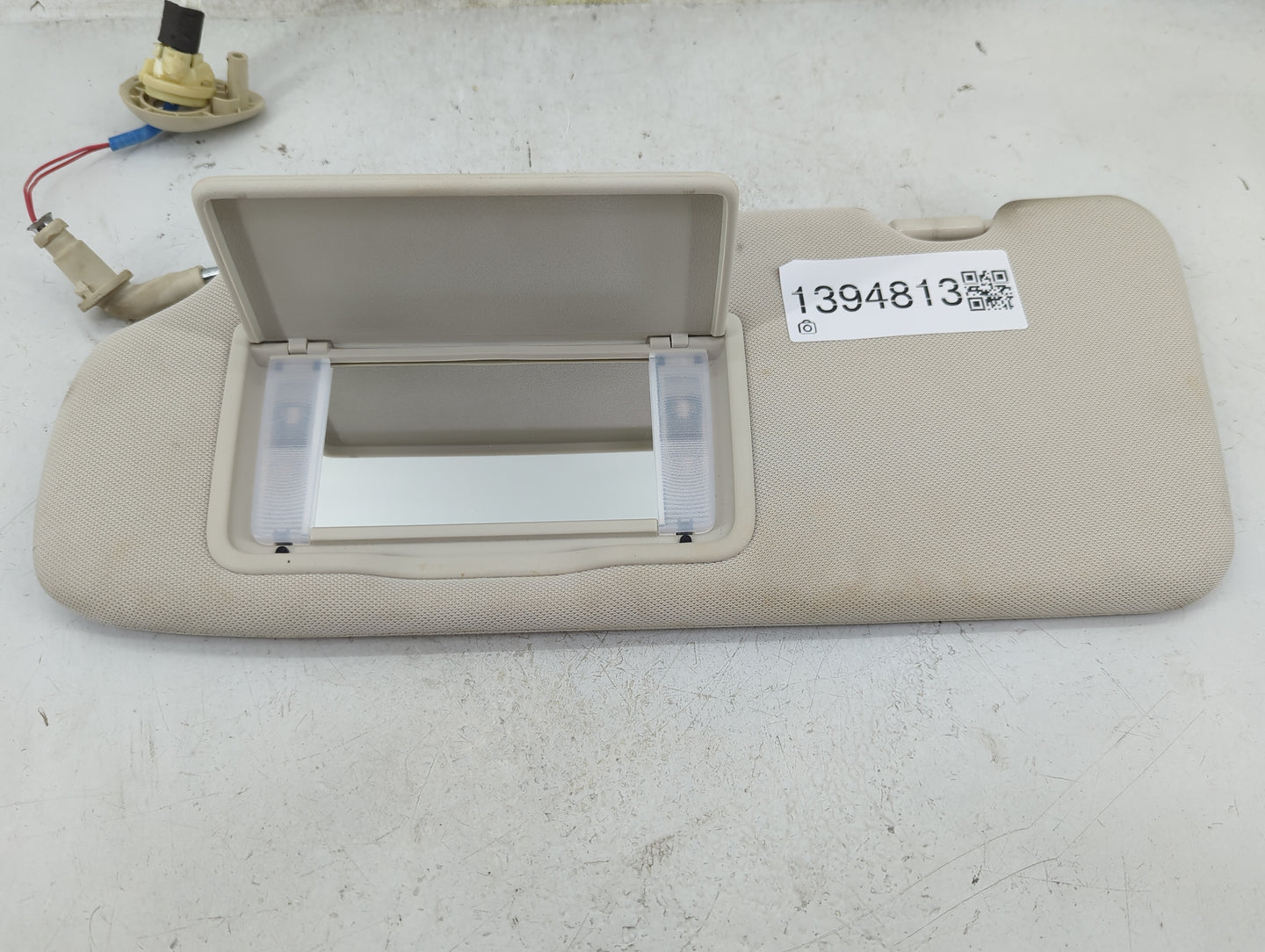 2015-2016 Honda Cr-V Sun Visor Shade Replacement Driver Left Mirror Fits Fits 2015 2016 OEM Used Auto Parts - Oemusedautopar