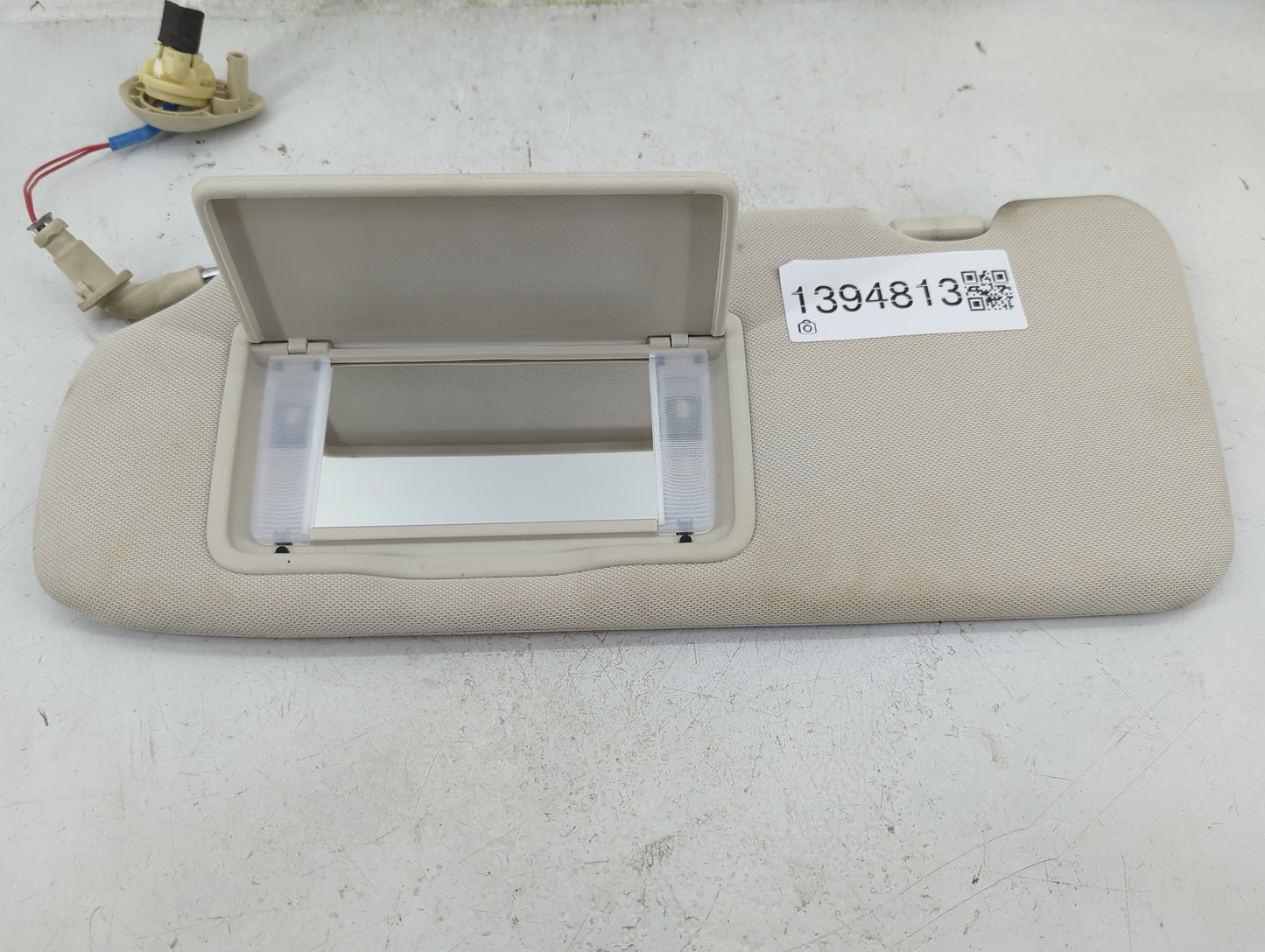 2015-2016 Honda Cr-V Sun Visor Shade Replacement Driver Left Mirror Fits Fits 2015 2016 OEM Used Auto Parts - Oemusedautopar