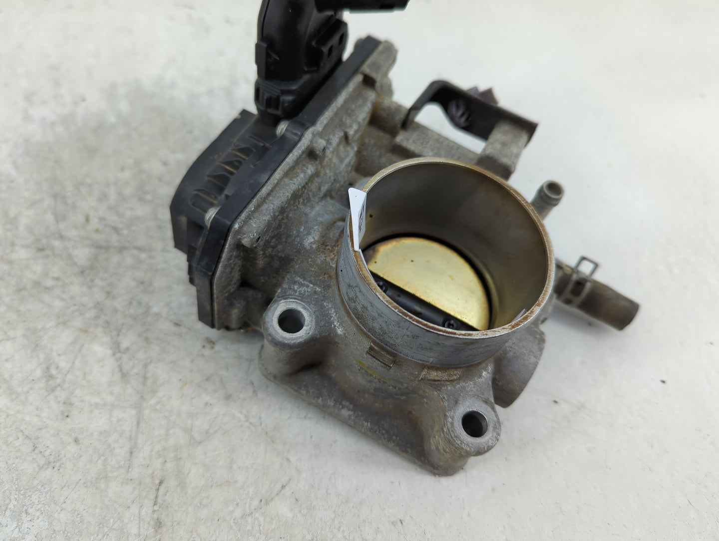 2015-2019 Honda Cr-V Throttle Body Fits Fits 2013 2014 2015 2016 2017 2018 2019 2020 2021 2022 OEM Used Auto Parts - Oemused