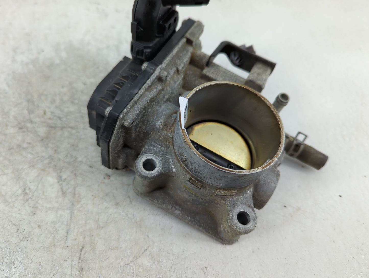 2015-2019 Honda Cr-V Throttle Body Fits Fits 2013 2014 2015 2016 2017 2018 2019 2020 2021 2022 OEM Used Auto Parts - Oemused