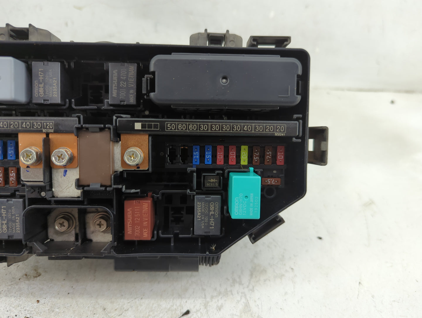 2015-2016 Honda Cr-V Fusebox Fuse Box Panel Relay Module Fits Fits 2015 2016 OEM Used Auto Parts - Oemusedautoparts1.com