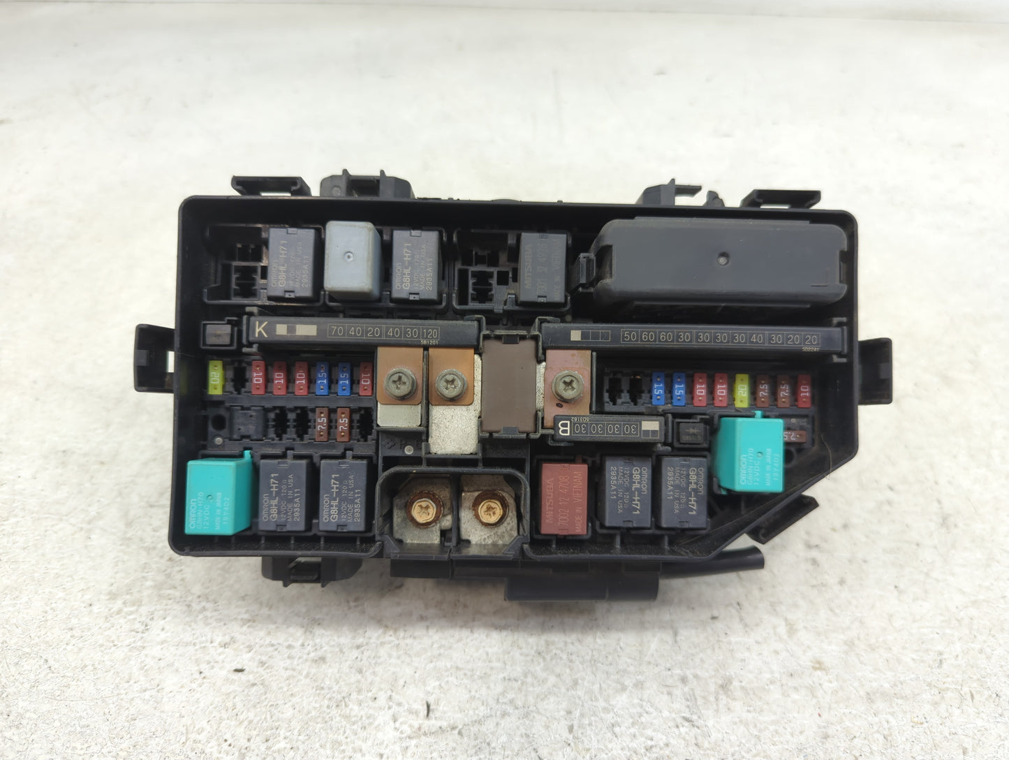 2015-2016 Honda Cr-V Fusebox Fuse Box Panel Relay Module Fits Fits 2015 2016 OEM Used Auto Parts - Oemusedautoparts1.com
