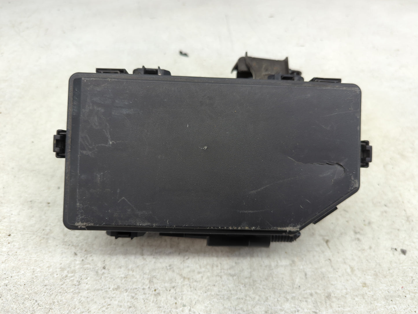 2015-2016 Honda Cr-V Fusebox Fuse Box Panel Relay Module P/N:T1W A010 Fits Fits 2015 2016 OEM Used Auto Parts - Oemusedautop