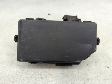 2015-2016 Honda Cr-V Fusebox Fuse Box Panel Relay Module P/N:T1W A010 Fits Fits 2015 2016 OEM Used Auto Parts - Oemusedautop
