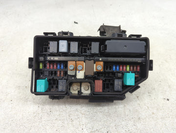 2015-2016 Honda Cr-V Fusebox Fuse Box Panel Relay Module P/N:T1W A010 Fits Fits 2015 2016 OEM Used Auto Parts