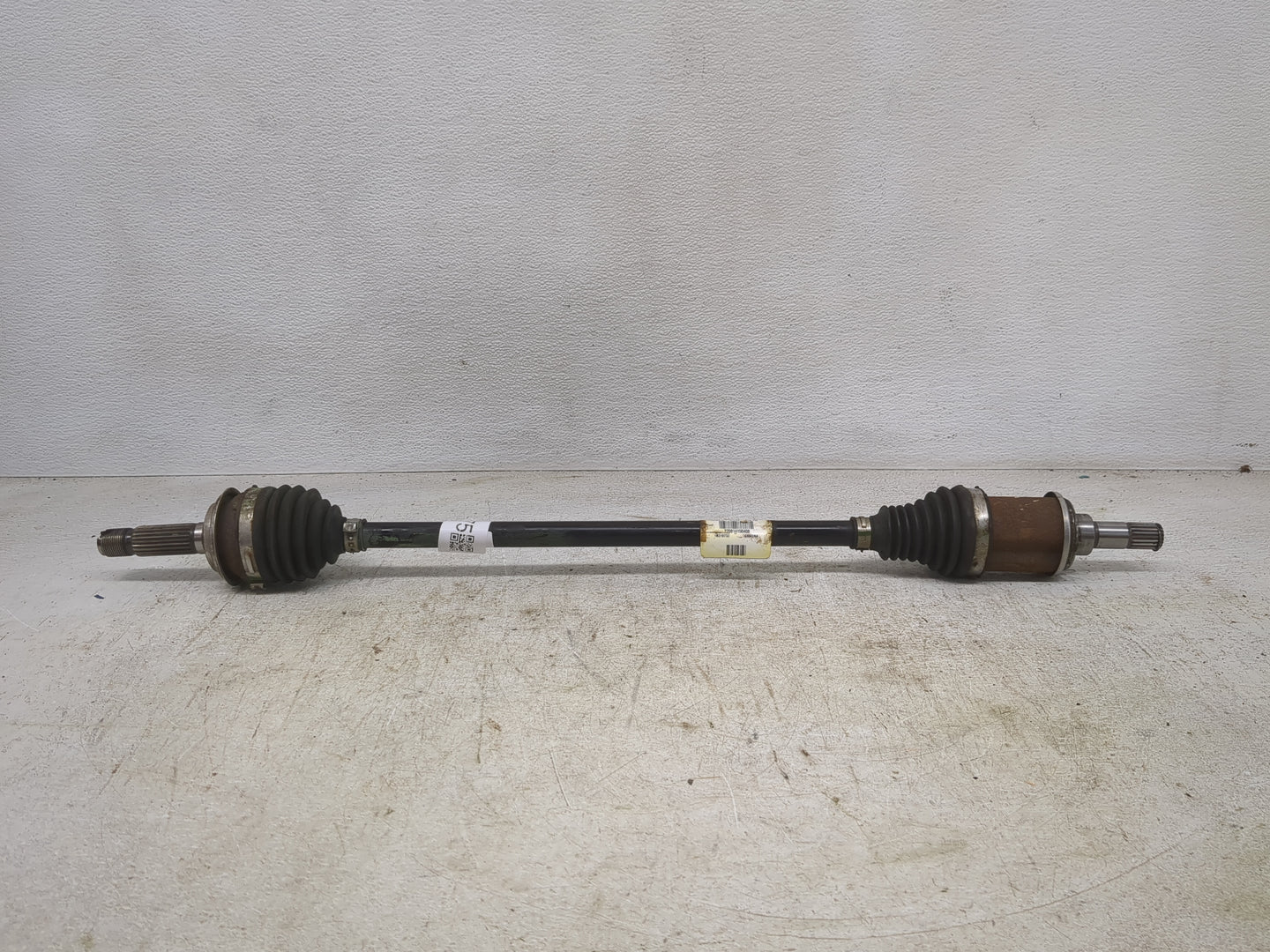 2015-2016 Honda Cr-v Axle Shaft Rear Driver Cv C/v - Oemusedautoparts1.com