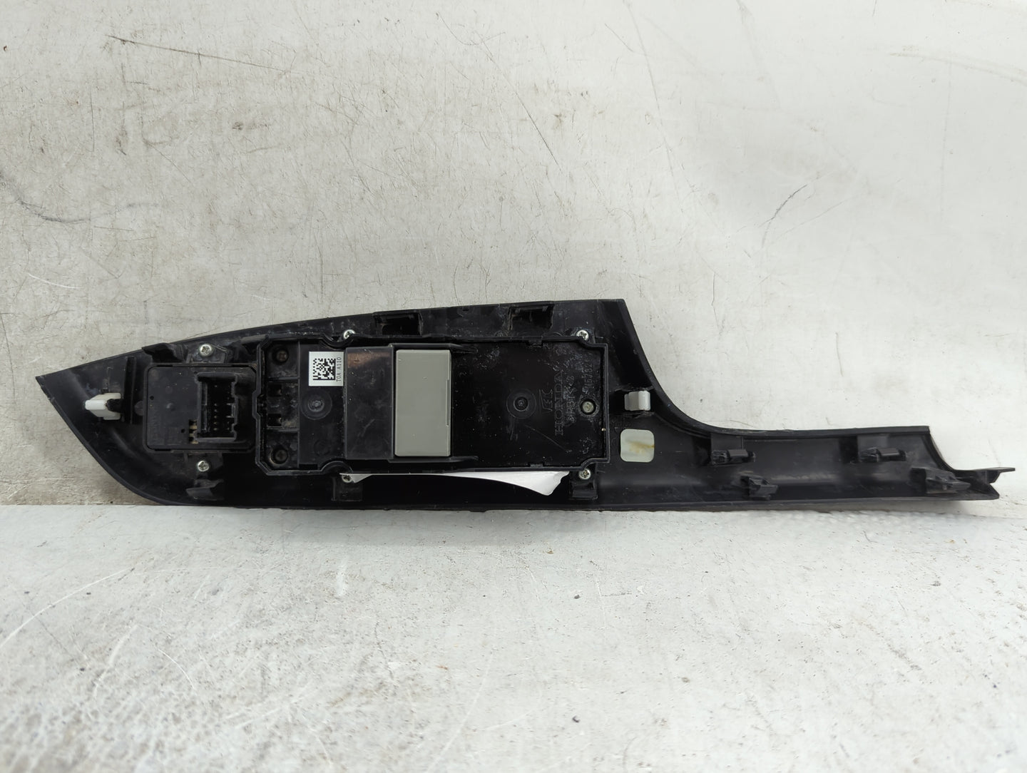 2014-2022 Honda Cr-V Master Power Window Switch Replacement Driver Side Left P/N:M57829 Fits OEM Used Auto Parts - Oemusedau