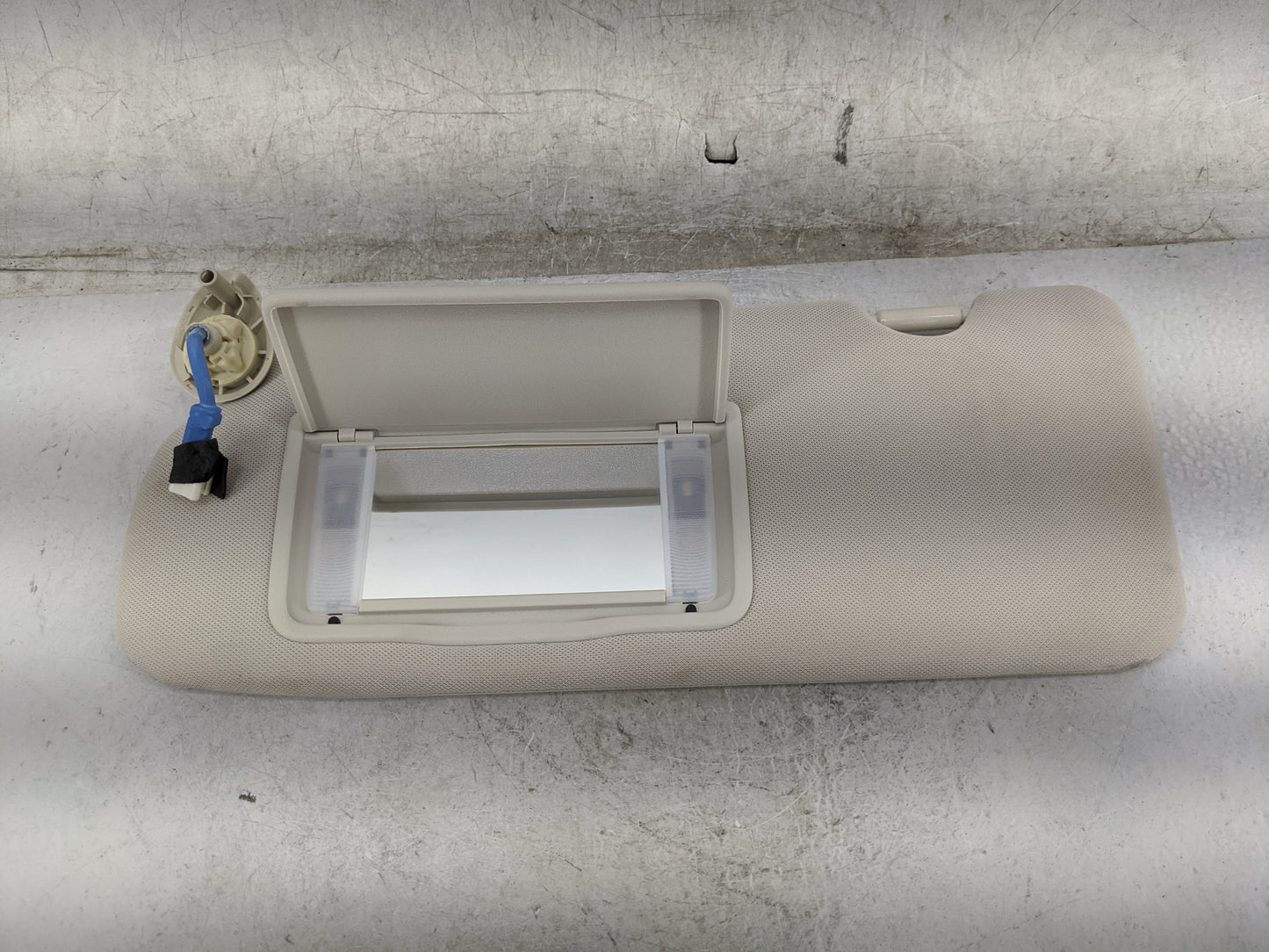 2015-2016 Honda Cr-V Sun Visor Shade Replacement Driver Left Mirror Fits Fits 2015 2016 OEM Used Auto Parts - Oemusedautopar