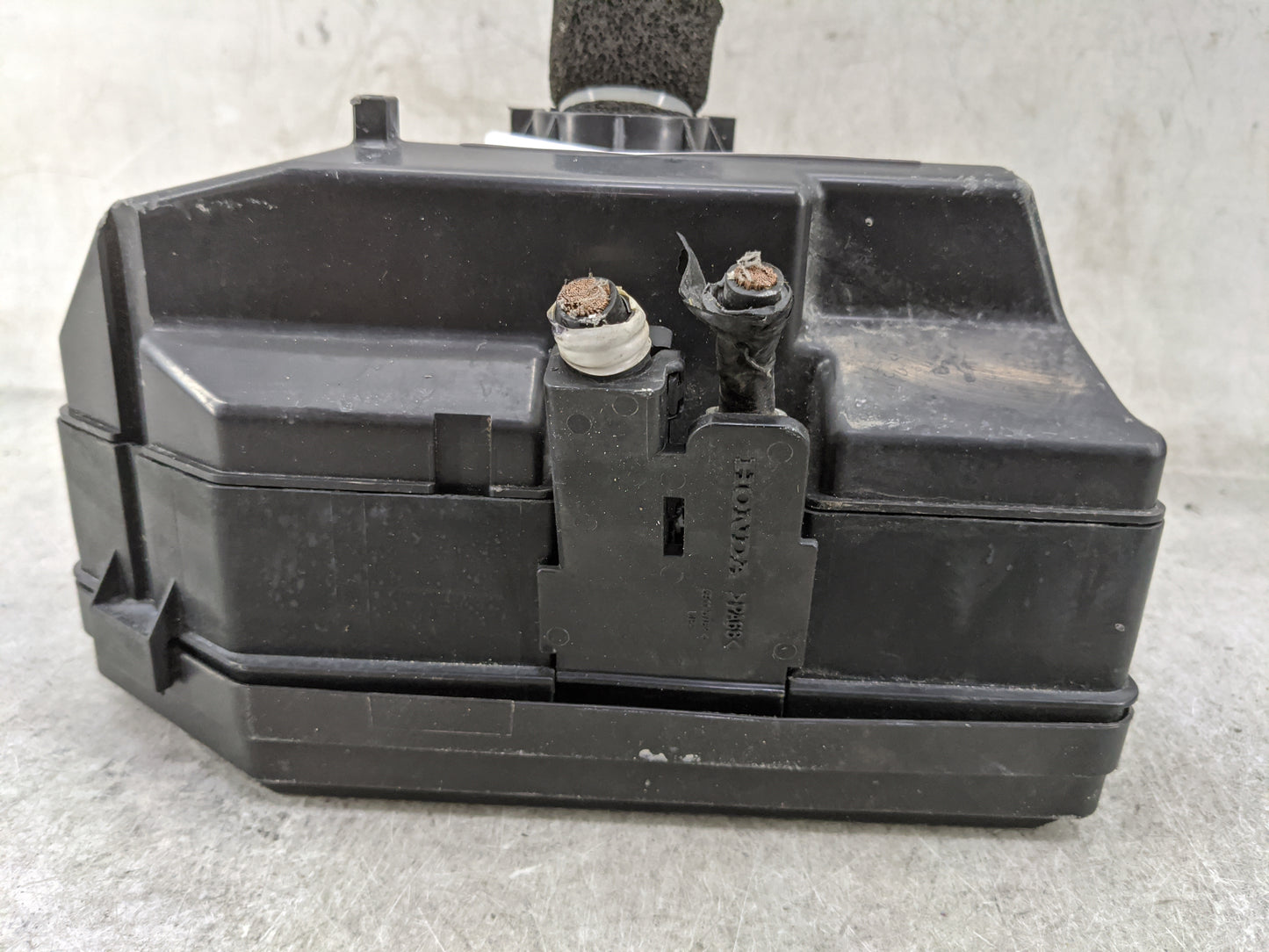 2015 Honda Cr-V Fusebox Fuse Box Panel Relay Module P/N:TZ4 A011 AO 291R303W7R Fits OEM Used Auto Parts - Oemusedautoparts1.