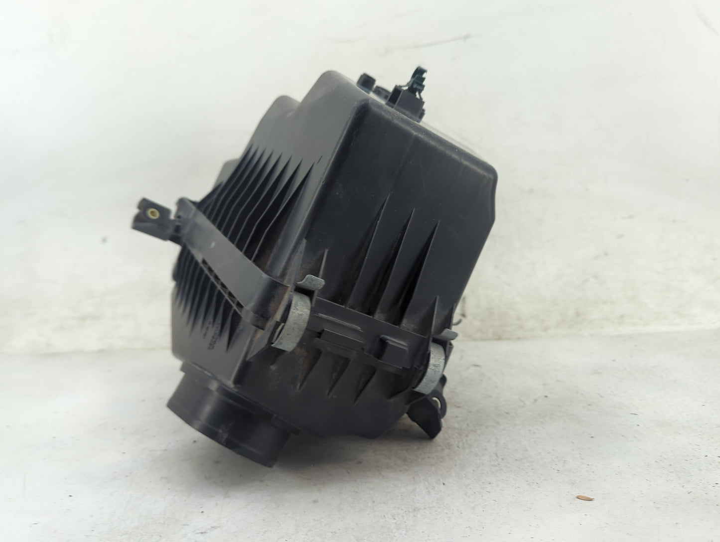 2015-2016 Honda Cr-v Air Cleaner Intake-duct Hose Tube 1476906 - Oemusedautoparts1.com