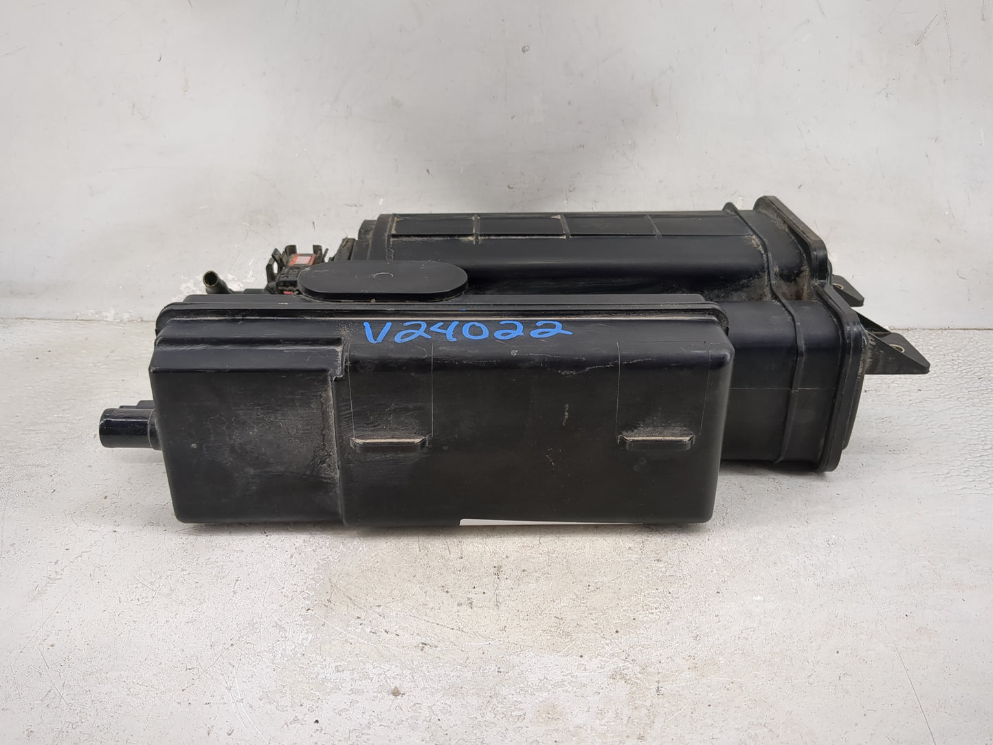 2015 Honda Cr-v Fuel Vapor Charcoal Canister 1476931 - Oemusedautoparts1.com