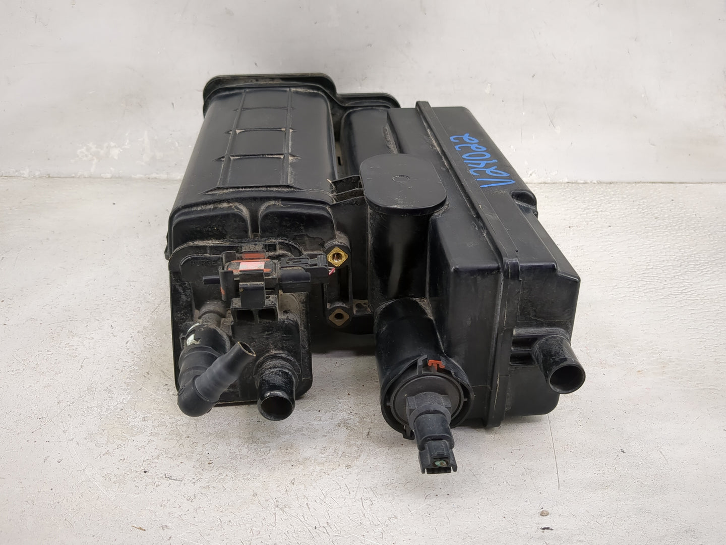 2015 Honda Cr-v Fuel Vapor Charcoal Canister 1476931 - Oemusedautoparts1.com