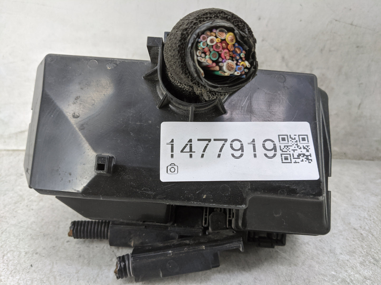 2015-2016 Honda Cr-V Fusebox Fuse Box Panel Relay Module P/N:311120140812 Fits Fits 2015 2016 OEM Used Auto Parts - Oemuseda