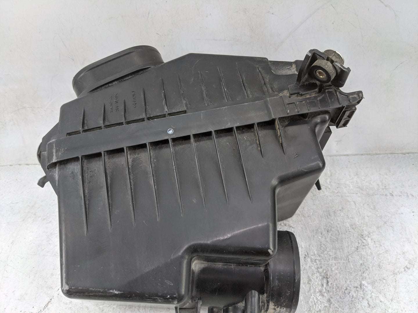 2015-2016 Honda Cr-v Air Cleaner Intake-duct Hose Tube 1477950 - Oemusedautoparts1.com